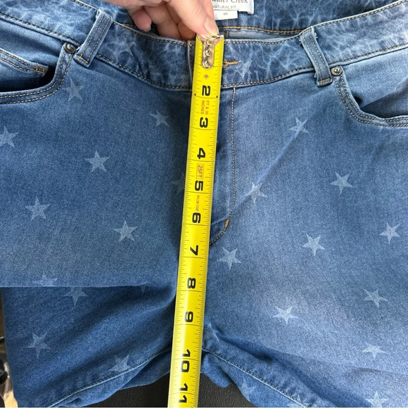 Coldwater Creek Women’s 10 Natural Fit All Over Star Print Jeans Straight Leg - Picture 7 of 11